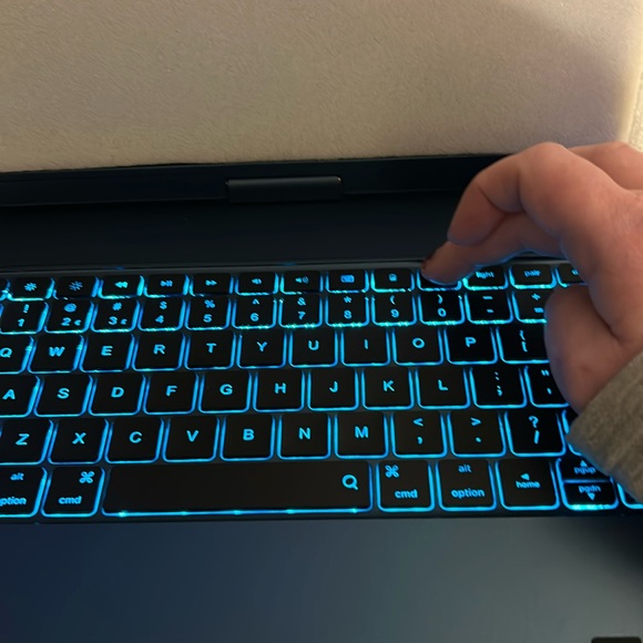 typecase iPad Flexbook Wireless Backlit Keyboard Case(10.9”, 2022), 360°NIB - Picture 15 of 17